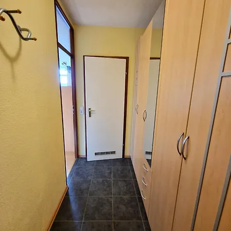 N05-008 * ハイリゲンハーフェン